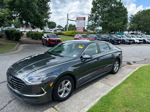 Used 2023 Hyundai Sonata SE FWD image 3