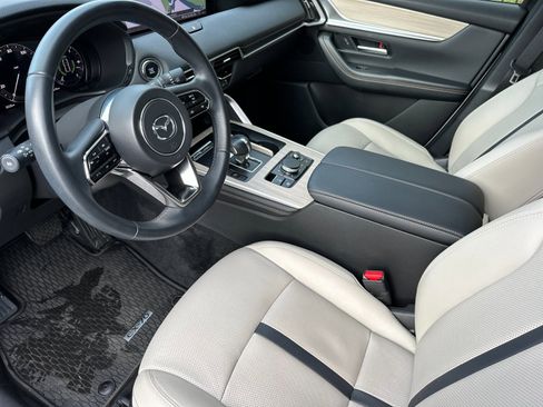 Certified 2025 MAZDA CX-70 3.3 Turbo w/ Premium Package image 10
