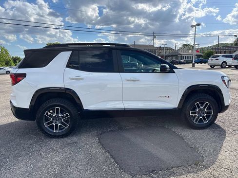 Used 2026 GMC Terrain AT4 w/ LPO, Floor Liner Package AWD/4WD image 6
