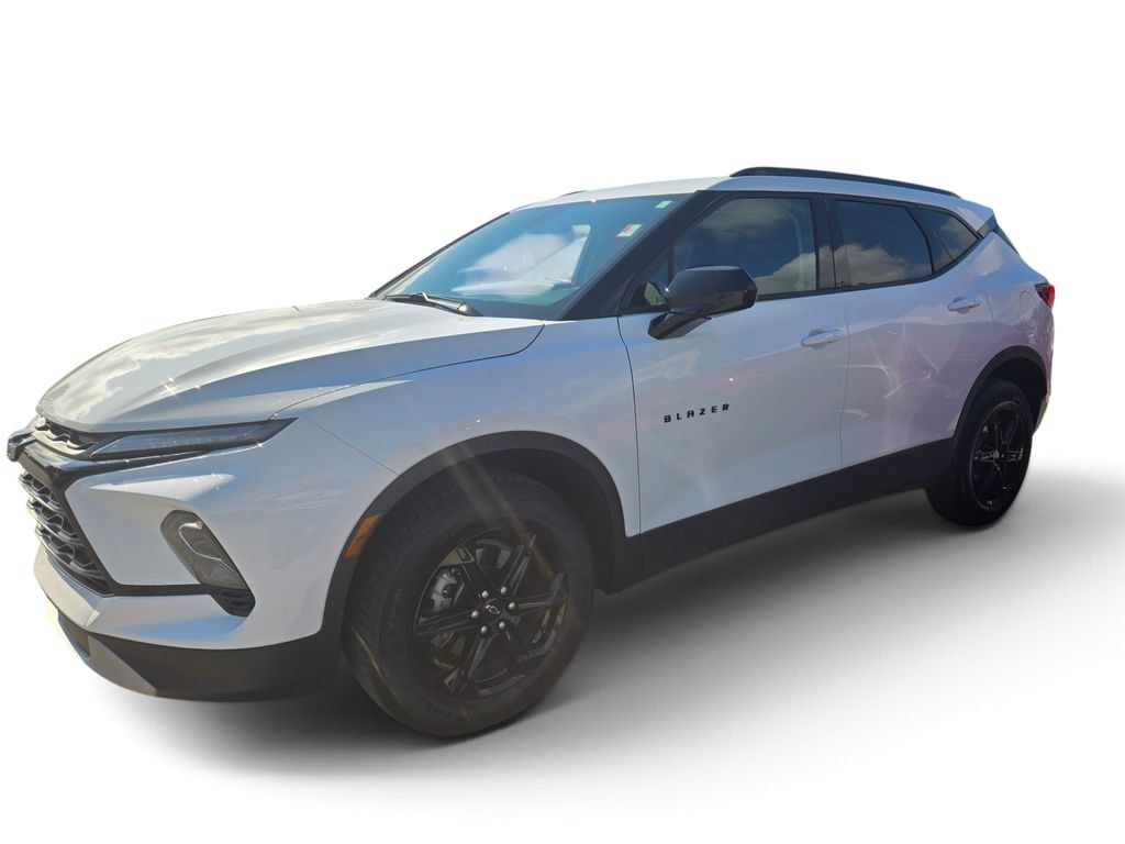 Used 2024 Chevrolet Blazer LT w/ Convenience Package FWD image 1
