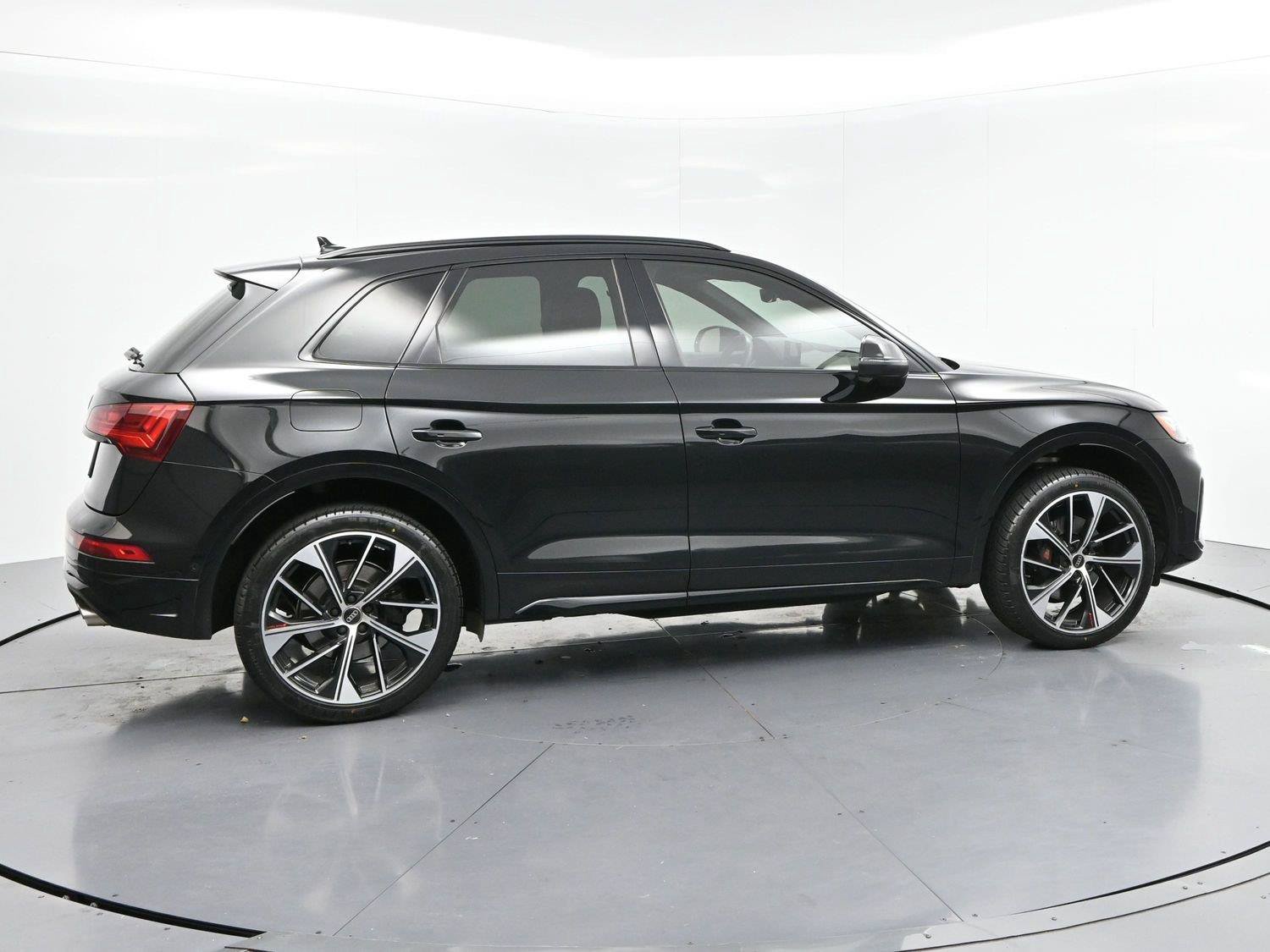Used 2024 Audi SQ5 Prestige AWD/4WD image 8