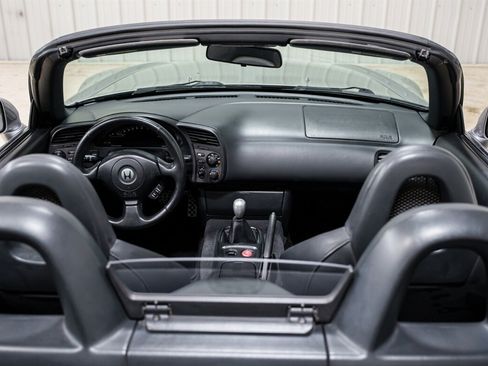 Used 2000 Honda S2000 image 13