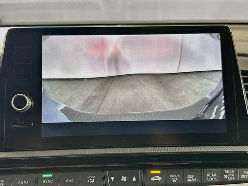 Used 2025 Honda Odyssey Sport-L image 22