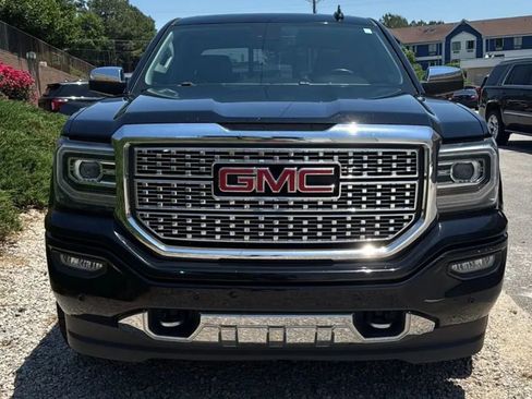 Used 2017 GMC Sierra 1500 Denali w/ Denali Ultimate Package AWD/4WD image 4
