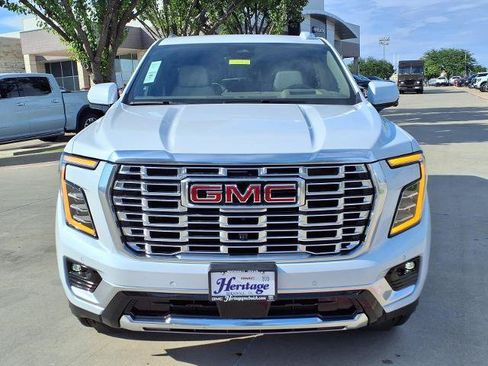 New 2026 GMC Yukon Denali w/ Denali Reserve Package AWD/4WD image 25
