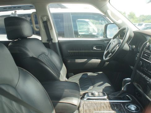 Used 2022 Nissan Armada Platinum RWD image 2