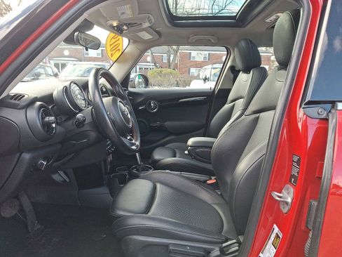 Used 2019 MINI Cooper S w/ Signature Upholstery Package image 13