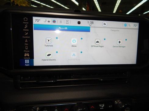 Used 2024 Jeep Wrangler Unlimited Sahara w/ Technology Group image 31