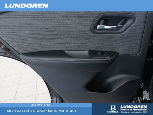 Used 2023 Nissan Rogue SV image 28