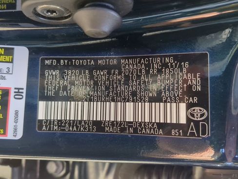 Used 2017 Toyota Corolla XSE w/ Carpet Mat Package (TMS) image 27