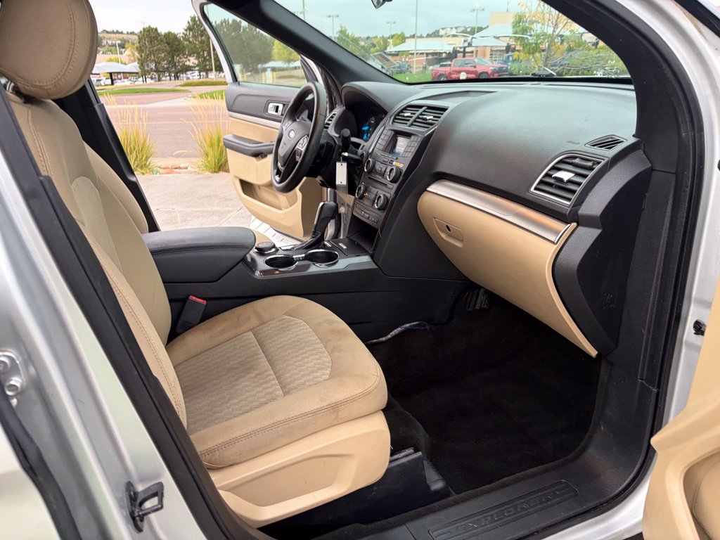 Used 2016 Ford Explorer 4WD image 17
