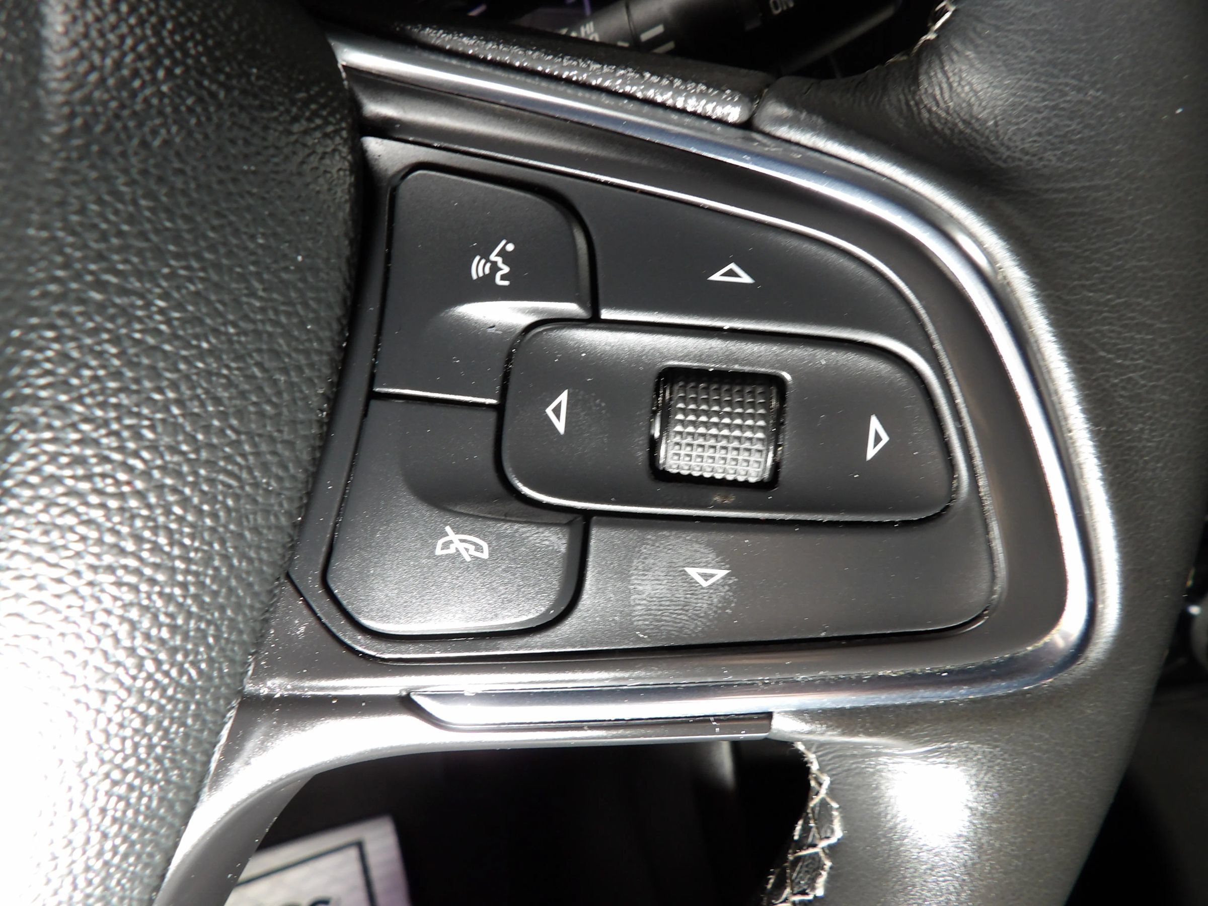 Used 2021 Buick Encore GX Select w/ Experience Buick Package FWD image 17