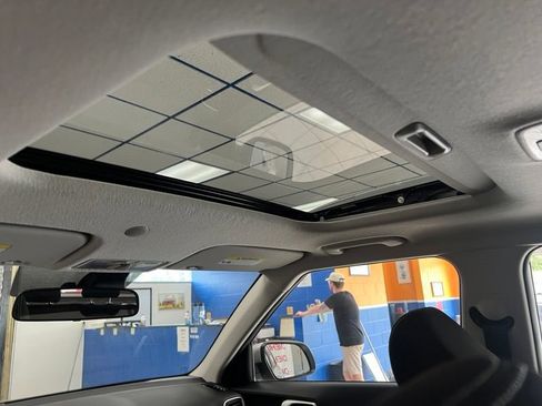 New 2026 Hyundai Venue SEL FWD image 17