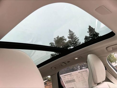 New 2026 Volvo XC60 B5 Ultra w/ Climate Package image 29