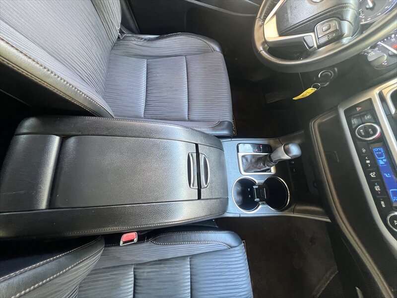 Used 2014 Toyota Highlander Plus FWD image 30