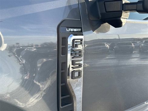 Used 2023 Ford F350 Lariat w/ Chrome Package image 8