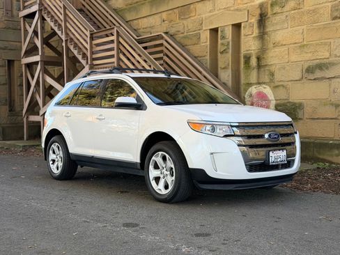 Used 2014 Ford Edge SEL w/ Equipment Group 205A AWD/4WD image 2