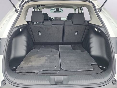 Certified 2023 Honda HR-V LX image 27