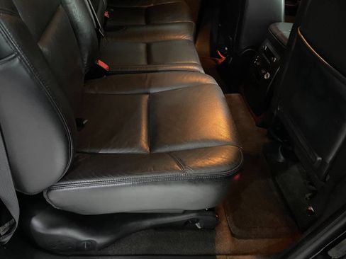 Used 2009 Cadillac Escalade EXT image 26