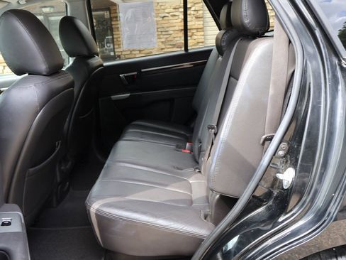 Used 2011 Hyundai Santa Fe Limited w/ Navigation Pkg 4 FWD image 16