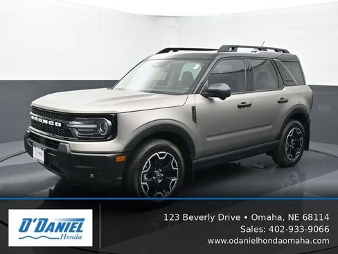 Used 2025 Ford Bronco Sport Outer Banks w/ Outer Banks Tech Package+ AWD/4WD image 1