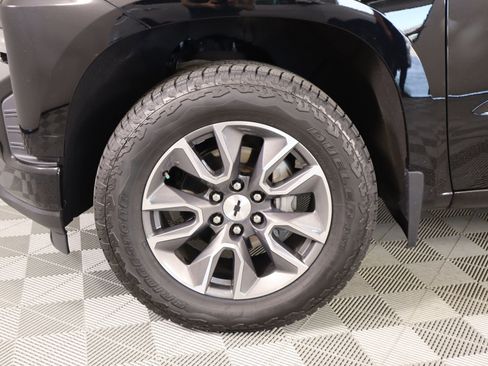 Used 2020 Chevrolet Silverado 1500 RST w/ RST Value Package image 16