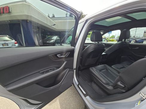 Used 2019 Audi Q7 3.0T Premium AWD/4WD image 11