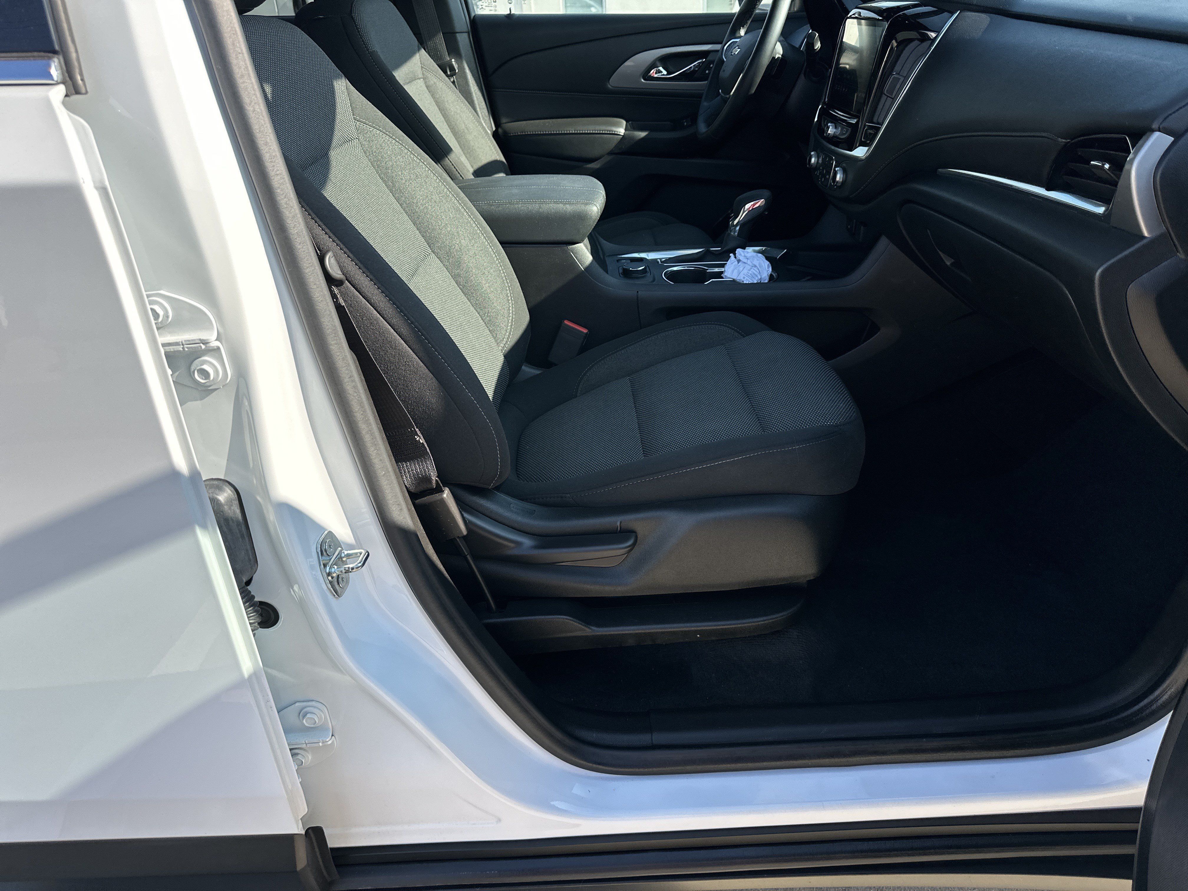 Certified 2023 Chevrolet Traverse LT FWD image 14