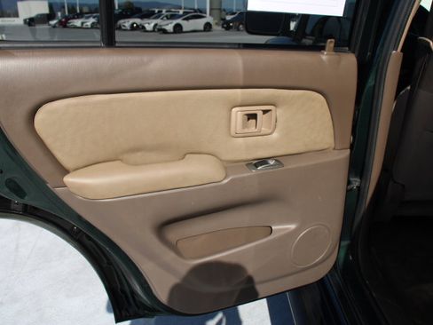 Used 2001 Toyota 4Runner SR5 AWD/4WD image 14