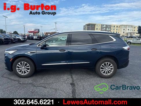 Used 2024 Buick Enclave Essence AWD/4WD image 6