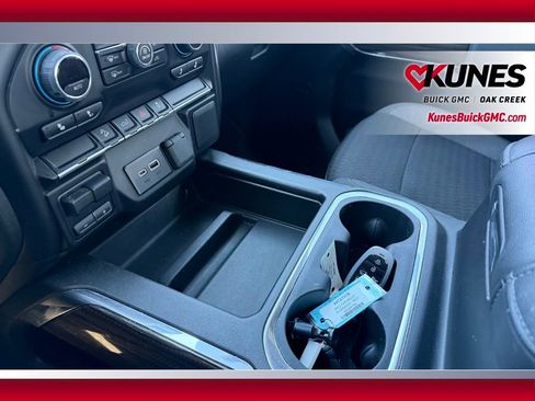 Used 2022 Chevrolet Silverado 2500 LT w/ Convenience Package image 16