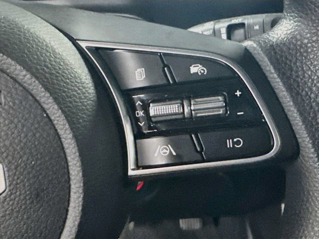 Used 2024 Kia Seltos LX AWD/4WD image 17