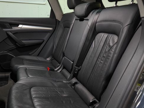 Used 2018 Audi Q5 2.0T Premium Plus w/ Premium Plus Package image 47