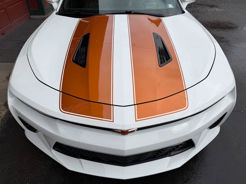 Used 2016 Chevrolet Camaro SS image 16