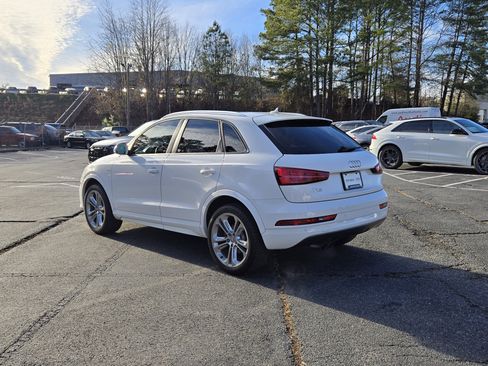 Used 2018 Audi Q3 2.0T Premium w/ Convenience Package image 3