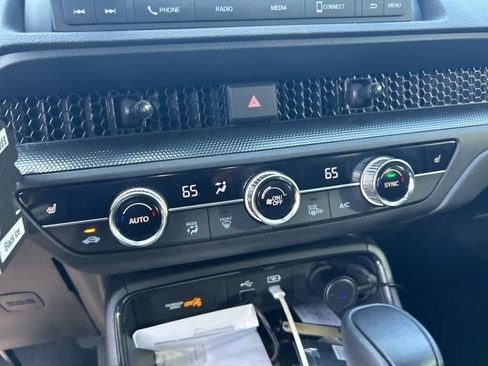 Used 2025 Honda CR-V Sport image 18