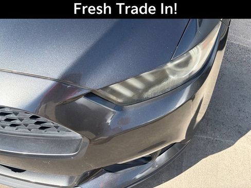 Used 2017 Ford Mustang Coupe RWD image 4