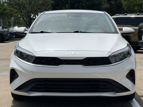 Used 2023 Kia Forte LXS FWD image 7