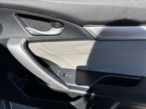 Used 2018 Honda Civic EX-T image 19