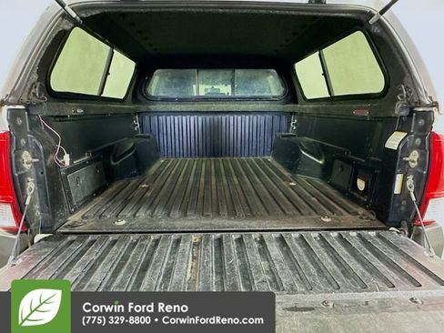 Used 2017 Toyota Tacoma TRD Off-Road AWD/4WD image 25