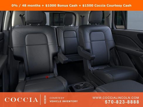 New 2025 Lincoln Aviator AWD image 11