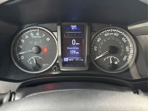 Used 2016 Toyota Tacoma TRD Off-Road w/ Towing Package AWD/4WD image 23