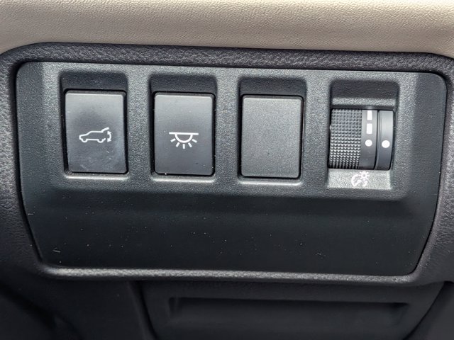 Used 2023 Subaru Ascent Limited w/ Technology Package AWD/4WD image 25