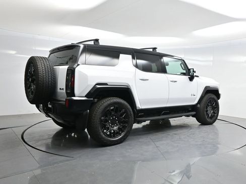Used 2024 GMC Hummer EV 2X w/ LPO, Roof Cross Rail Package AWD/4WD image 49