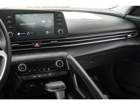 Used 2023 Hyundai Elantra SEL FWD image 23