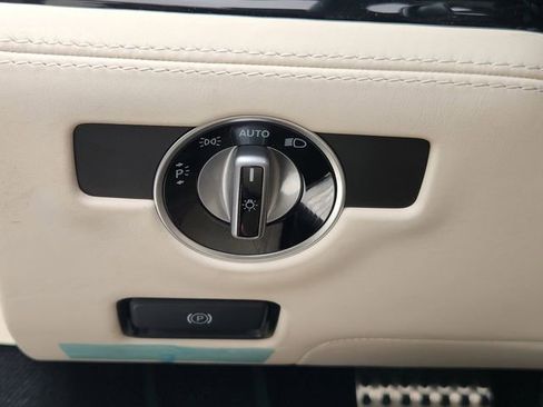 Used 2017 Mercedes-Benz SL 550 image 18