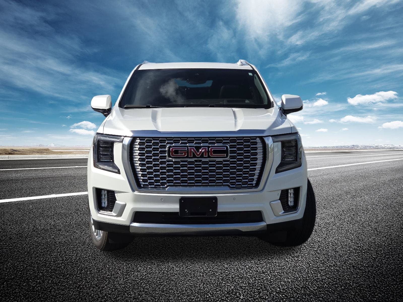 Used 2023 GMC Yukon XL Denali w/ Advanced Technology Package AWD/4WD image 19