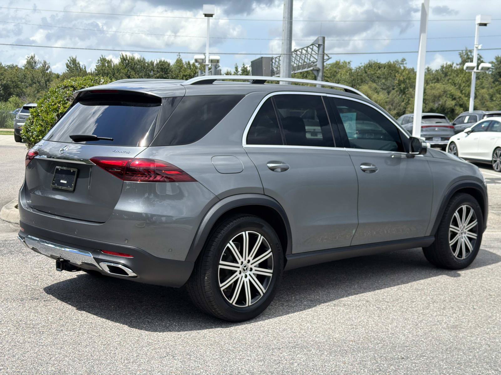 Certified 2025 Mercedes-Benz GLE 450 4MATIC w/ Winter Package image 3