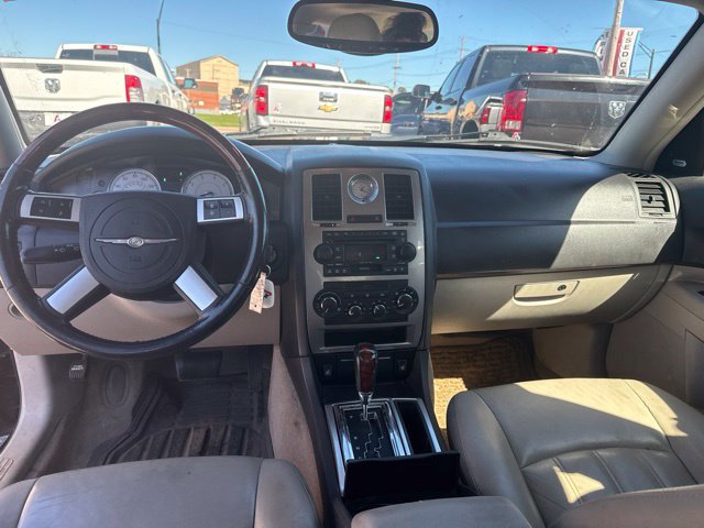 Used 2007 Chrysler 300 C w/ Protection Group II RWD image 15