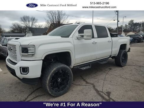 Used 2019 GMC Sierra 3500 Denali w/ Duramax Plus Package image 2